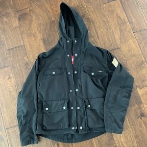 Fjallraven Greenland jacket black for women size XS or S shell jacket windproof
